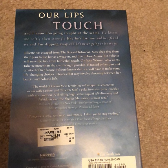 Shatter Me and Unravel Me by Tahereh Mafi - Picture 3 of 3